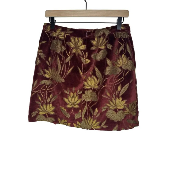 Dolce & Gabbana Vintage Velvet Ittierre Textured Burgundy & Gold Skirt Size US 6 - Picture 2 of 16